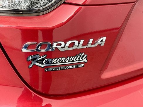 Used 2021 Toyota Corolla LE FWD image 28