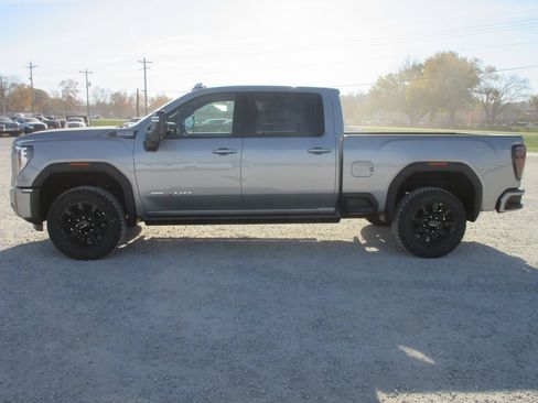 New 2026 GMC Sierra 2500 AT4 w/ AT4 Premium Plus Package image 10