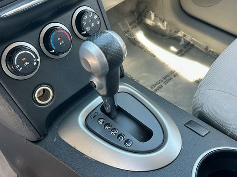 Used 2013 Nissan Rogue S AWD/4WD image 13