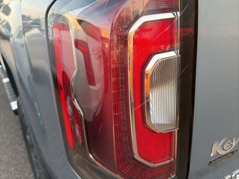 Used 2016 GMC Sierra 1500 Denali w/ Enhanced Driver Alert Package image 18