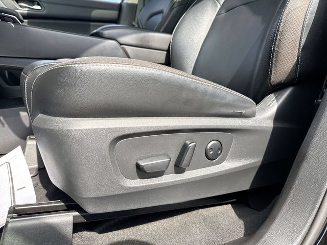 Used 2023 Nissan Pathfinder SL w/ SL Premium Package AWD/4WD image 12