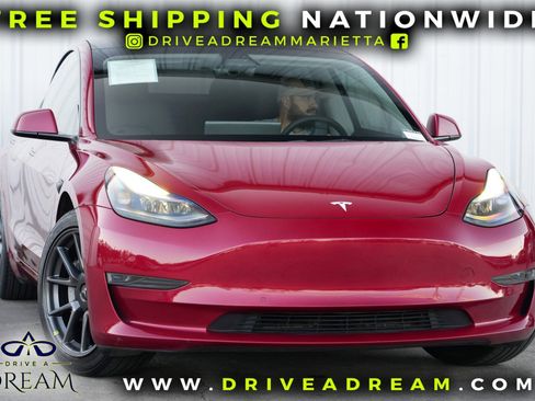 Used 2022 Tesla Model 3 Standard Range image 2