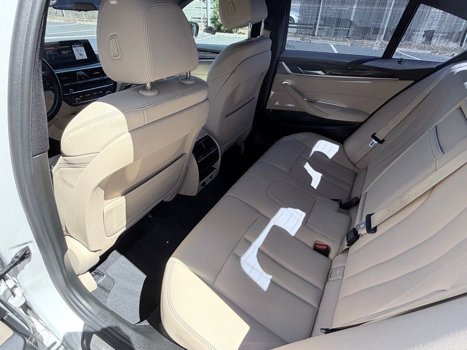 Used 2018 BMW 530i RWD image 16