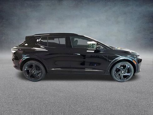 New 2026 Chevrolet Equinox EV RS w/ Active Safety Package 3 AWD/4WD image 5