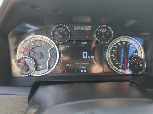 Used 2017 RAM 3500 Laramie w/ Convenience Group image 10