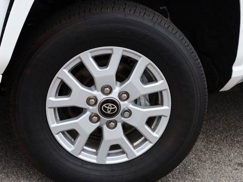 Used 2025 Toyota Tacoma SR5 image 3