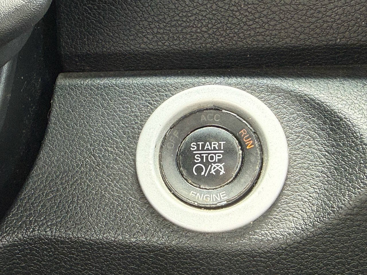 Used 2015 RAM 2500 Limited AWD/4WD image 73
