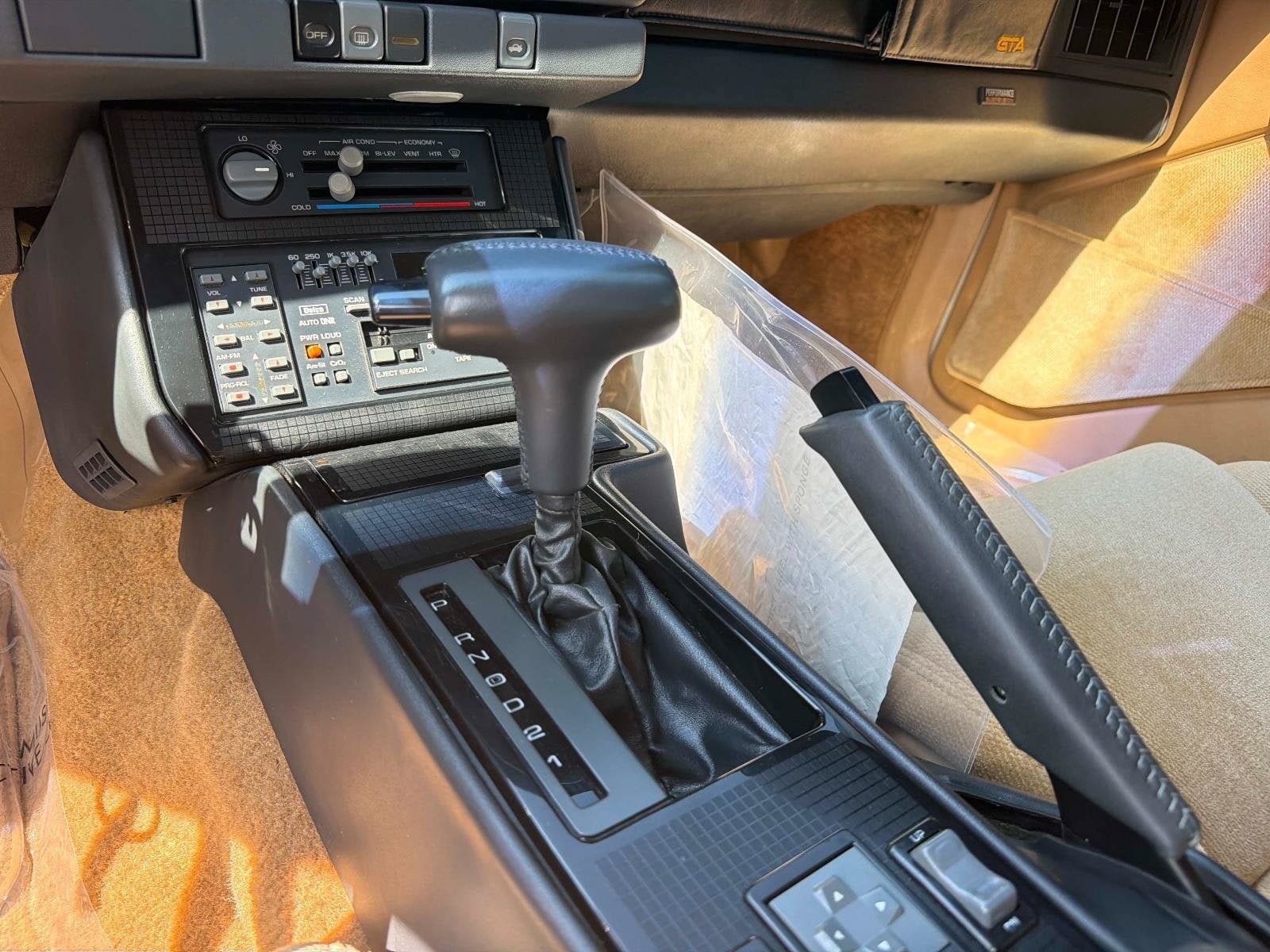Used 1987 Pontiac Firebird Trans Am RWD image 16