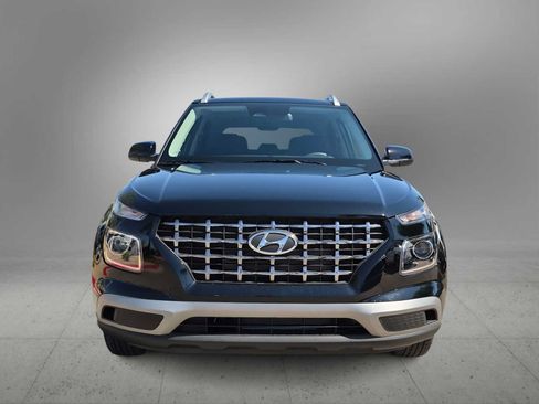 New 2026 Hyundai Venue SEL FWD image 3
