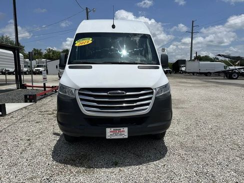 Used 2019 Freightliner Sprinter 170 image 2