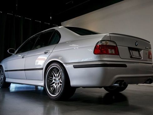 Used 2002 BMW M5 RWD image 39