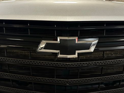 Used 2021 Chevrolet Traverse LS w/ LPO, Blackout Package image 11