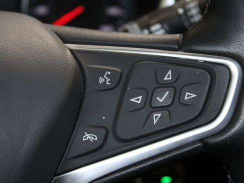 Used 2023 Chevrolet Equinox Premier image 22