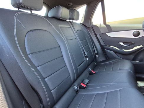 Used 2022 Mercedes-Benz GLC 300 image 23