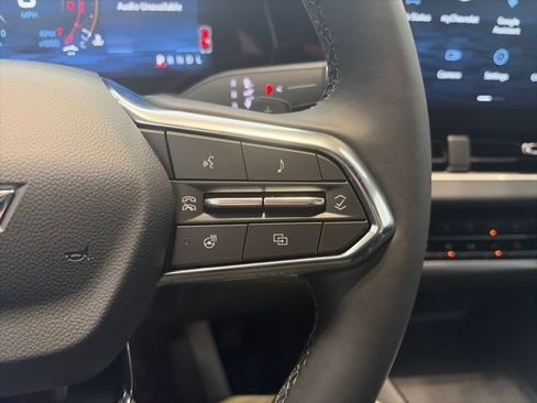 New 2027 Chevrolet Equinox LT w/ Convenience Package II FWD image 18
