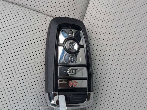 New 2026 Lincoln Aviator 2WD w/ Jet Appearance Package image 28