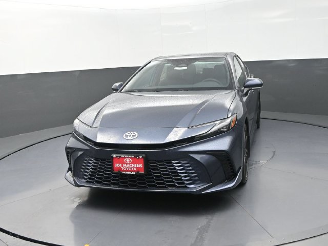 Used 2026 Toyota Camry XSE FWD image 2