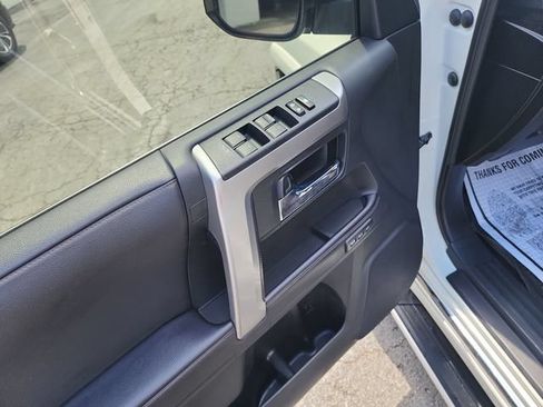 Used 2023 Toyota 4Runner SR5 AWD/4WD image 11