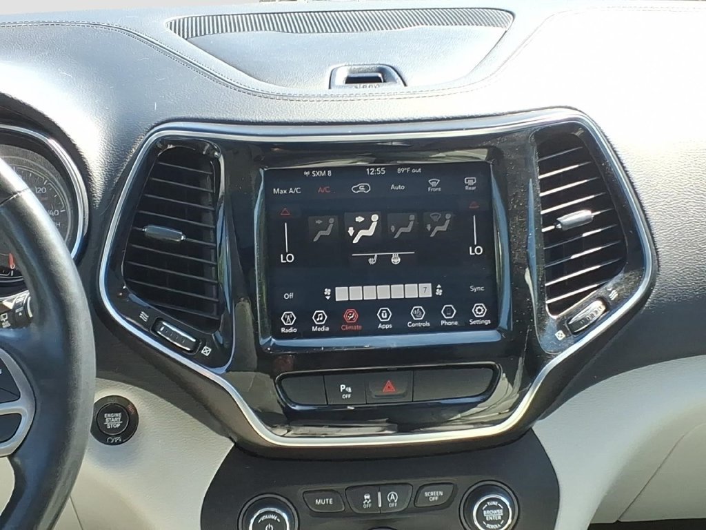 Used 2019 Jeep Cherokee Limited AWD/4WD image 11