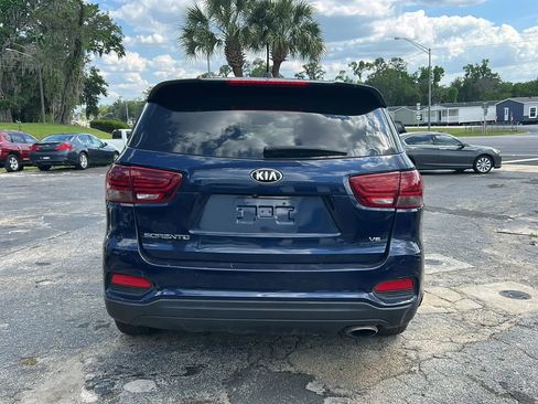 Used 2019 Kia Sorento LX FWD image 4