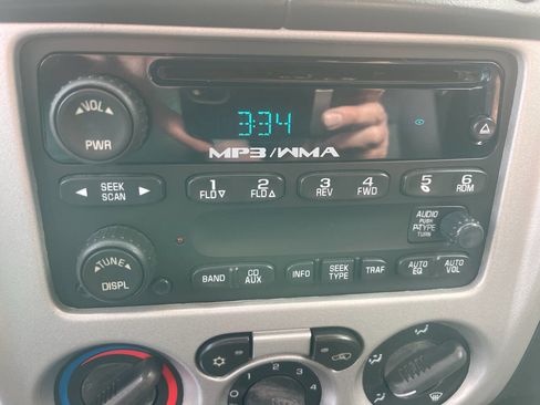 Used 2009 Chevrolet Colorado LT w/ LT Preferred Equipment Group AWD/4WD image 17