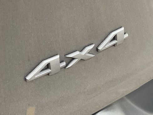 Used 2015 Jeep Cherokee Trailhawk w/ Comfort/Convenience Group image 22