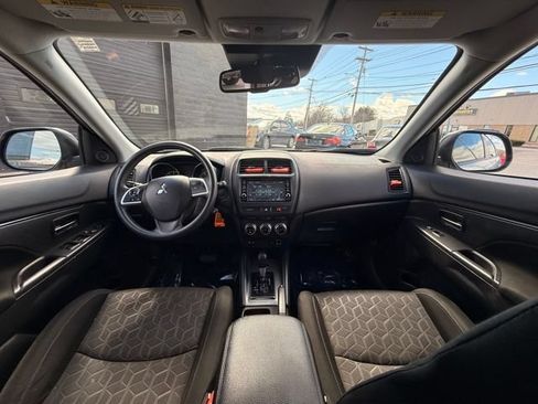 Used 2024 Mitsubishi Outlander Sport AWD image 16