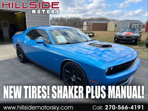 Used 2015 Dodge Challenger R/T Plus image 1
