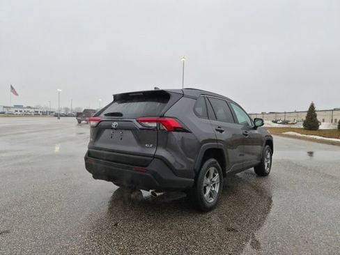Used 2024 Toyota RAV4 XLE image 5