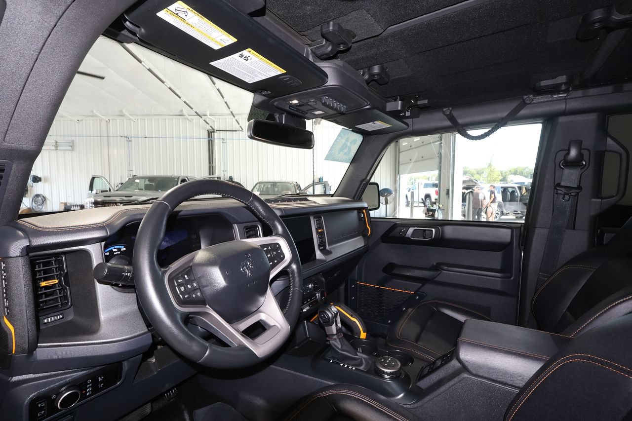 Used 2024 Ford Bronco Badlands AWD/4WD image 9