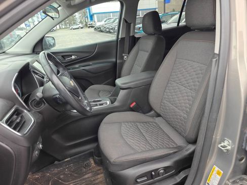 Used 2018 Chevrolet Equinox LT image 8