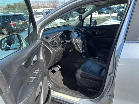 Used 2018 Buick Encore Essence AWD/4WD image 22