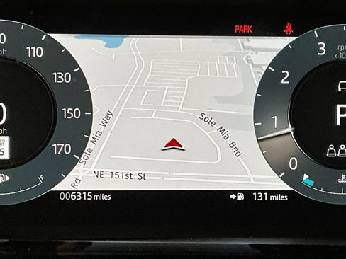 Used 2026 Land Rover Range Rover Evoque S image 17