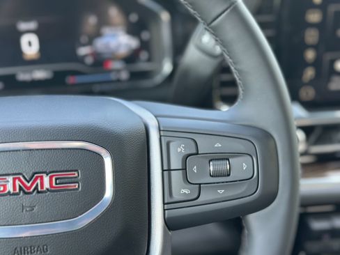 Used 2025 GMC Sierra 1500 SLE AWD/4WD image 12