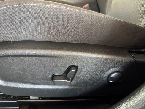 Used 2022 Dodge Charger SXT RWD image 10