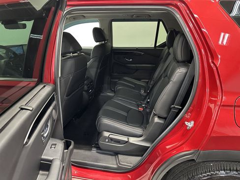 Certified 2025 Honda Pilot Touring image 29