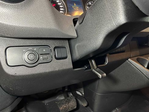 Used 2025 Mercedes-Benz Sprinter 2500 image 23