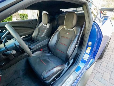 Used 2019 Chevrolet Camaro ZL1 image 63