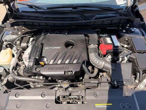 Used 2023 Nissan Altima 2.0 SR FWD image 30