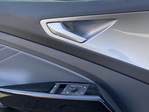 Certified 2024 Volkswagen ID.4 S image 14