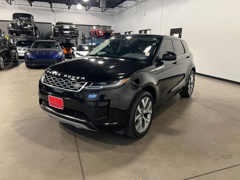 Used 2020 Land Rover Range Rover Evoque SE image 7