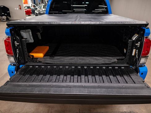 Used 2019 Toyota Tacoma TRD Pro AWD/4WD image 35
