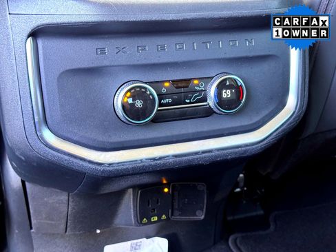 Used 2025 Ford Expedition Active image 23