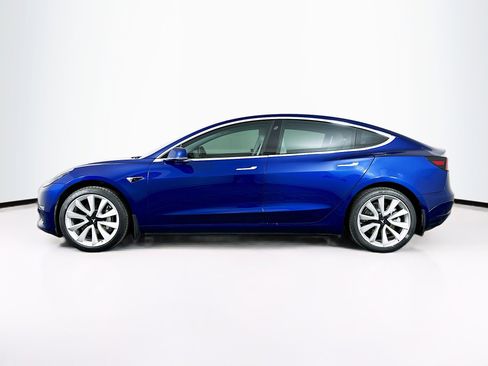 Used 2020 Tesla Model 3 Standard Range Plus image 4