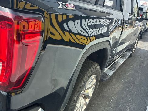 Used 2022 GMC Sierra 1500 SLT w/ SLT Premium Plus Package image 2