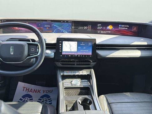 Certified 2024 Lincoln Nautilus Reserve w/ Equipment Group 202A image 22