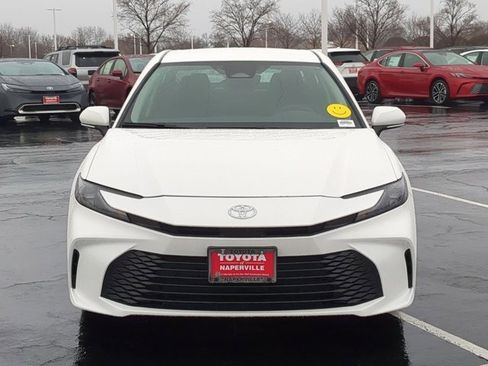 Used 2026 Toyota Camry LE image 4