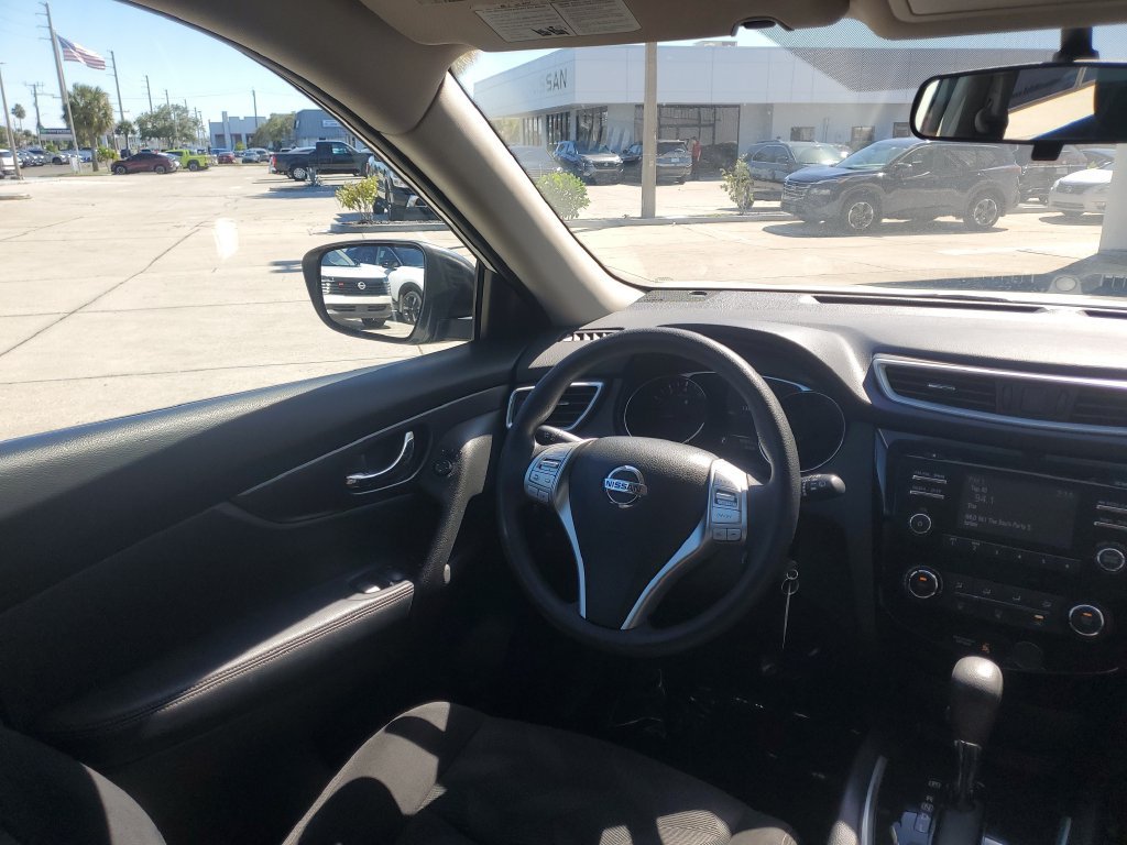 Used 2016 Nissan Rogue S AWD/4WD image 23