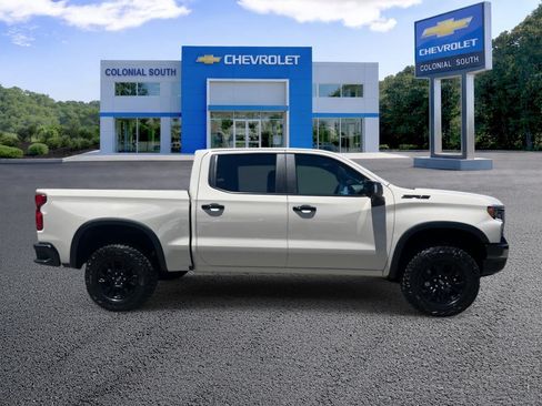 Used 2026 Chevrolet Silverado 1500 ZR2 w/ LPO, Dark Essentials Package AWD/4WD image 7