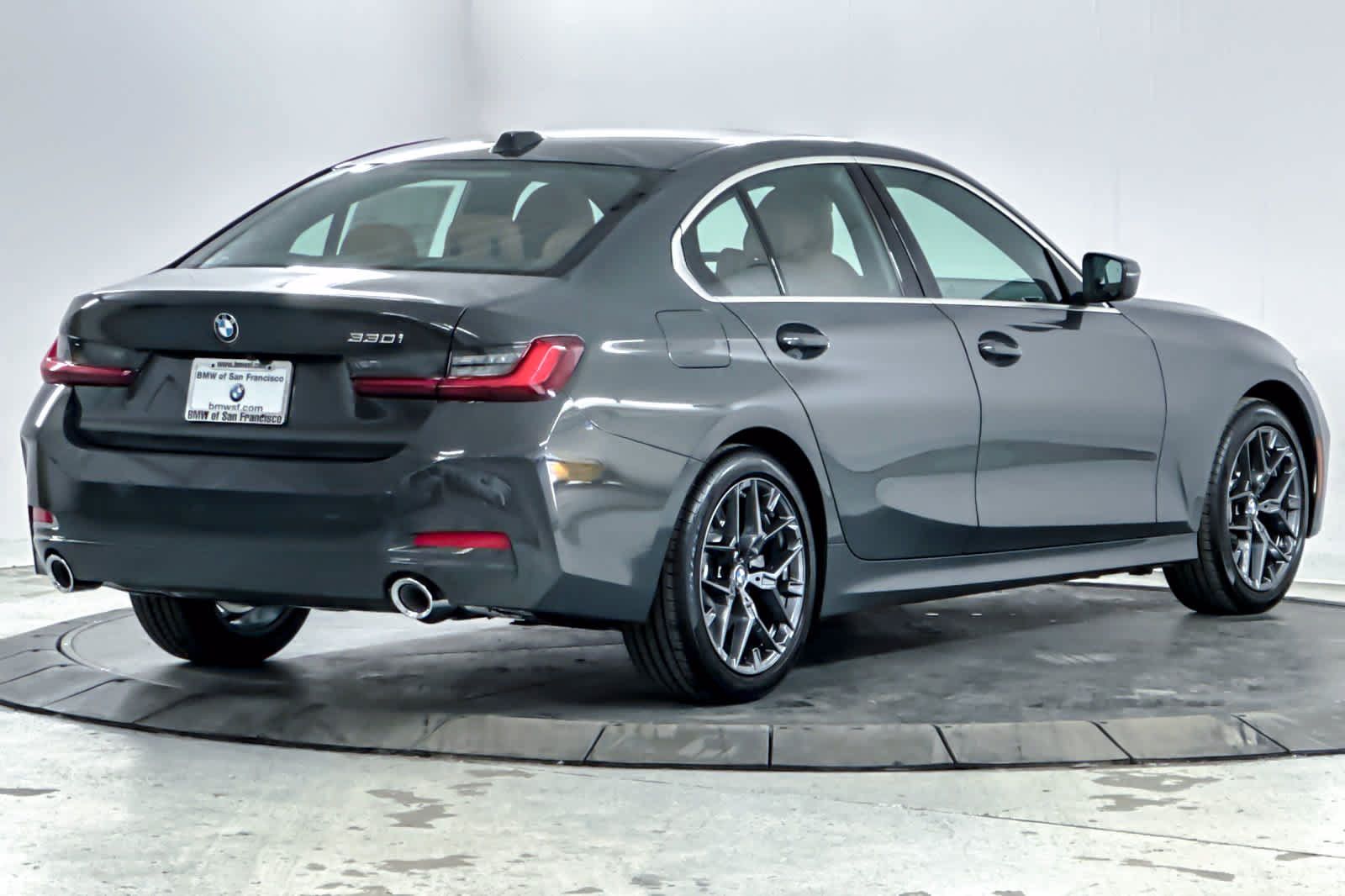 Used 2026 BMW 330i Sedan w/ Convenience Package RWD image 3